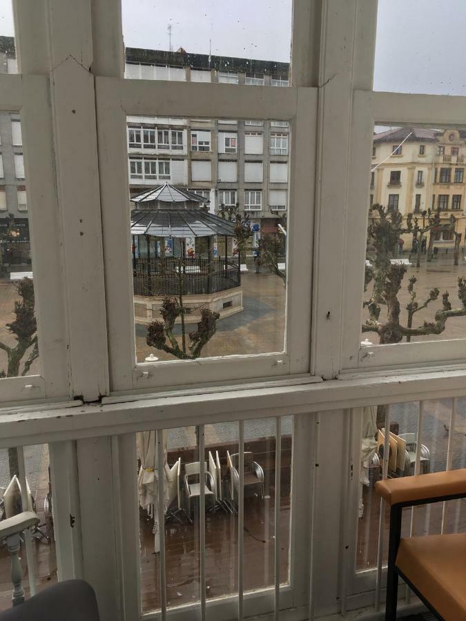 Albergue De Peregrinos La Bilbaina Santoña Eksteriør billede